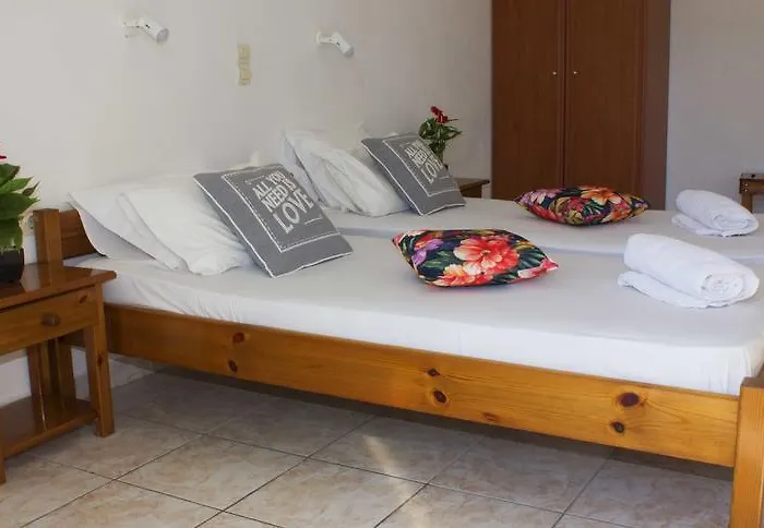 Litsa Apartmanhotel Alikanász
