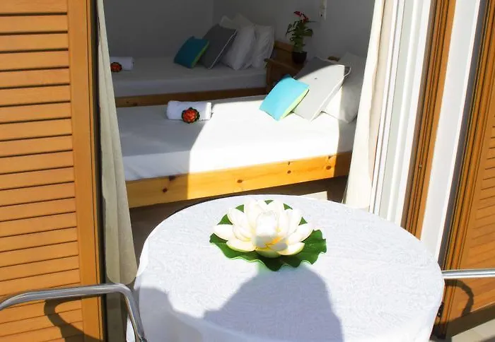 Litsa Apartmanhotel 3*
