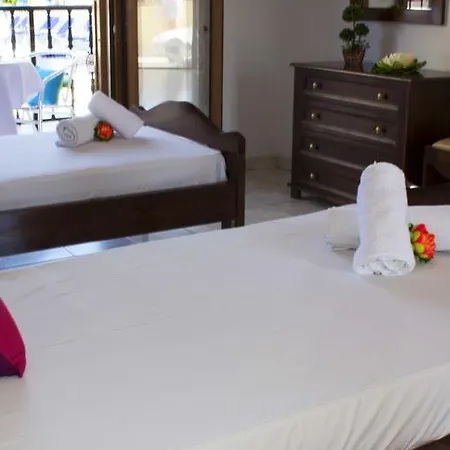 Litsa Apartahotel 3*