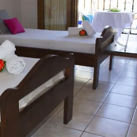 Apartahotel Litsa