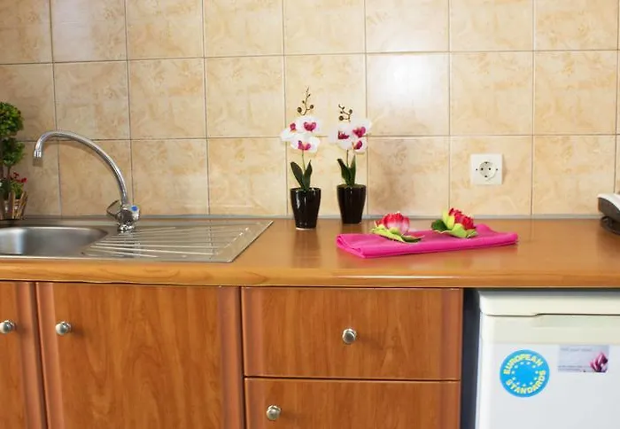 Litsa Apartmanhotel Alikanász